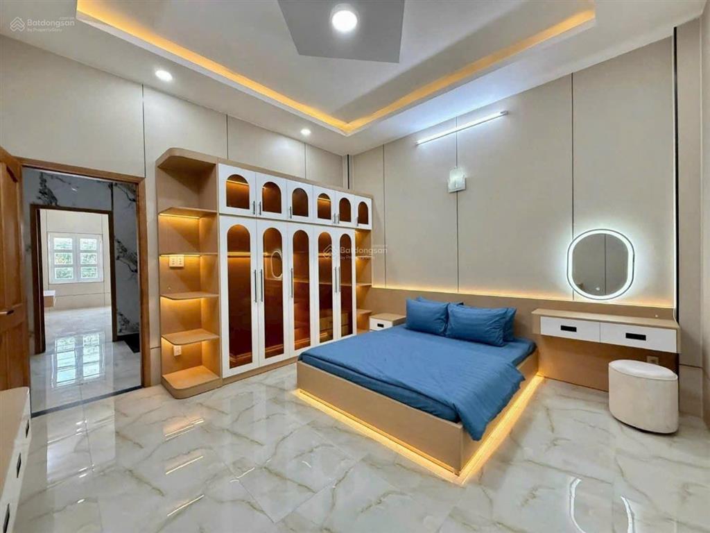 Giảm 1.4 tỷ nhà phố 4,5m x 16m góc 2 mặt tiền hẻm đường lê thị riêng sát bên kdc hà đô q12