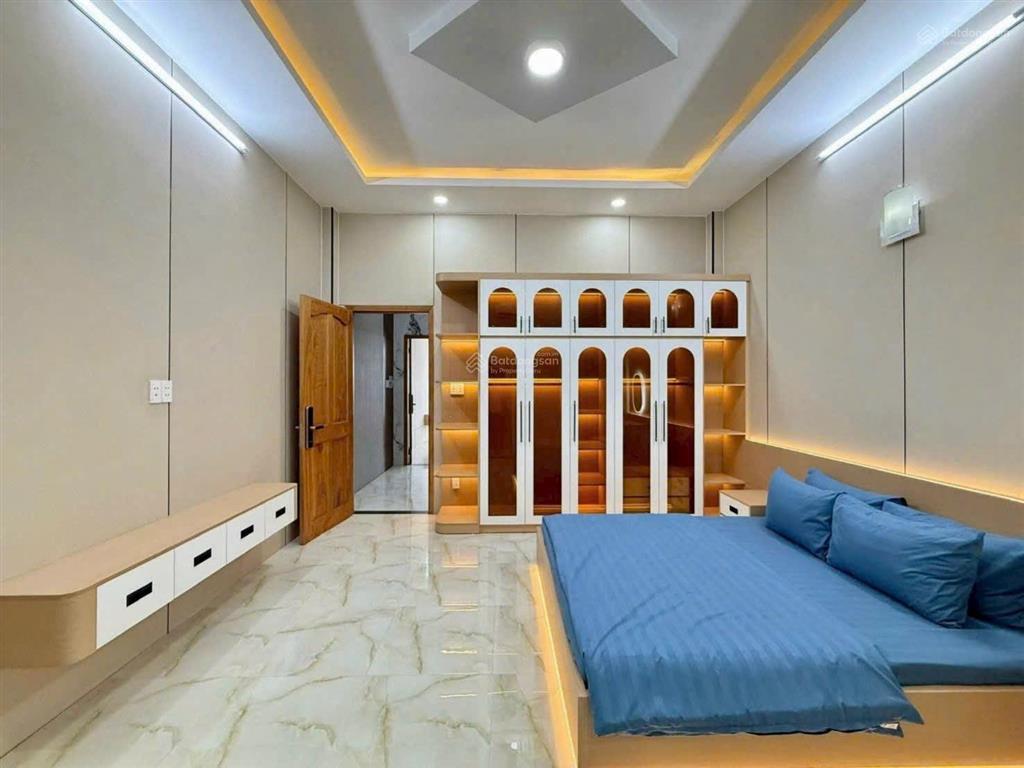 Giảm 1.4 tỷ nhà phố 4,5m x 16m góc 2 mặt tiền hẻm đường lê thị riêng sát bên kdc hà đô q12