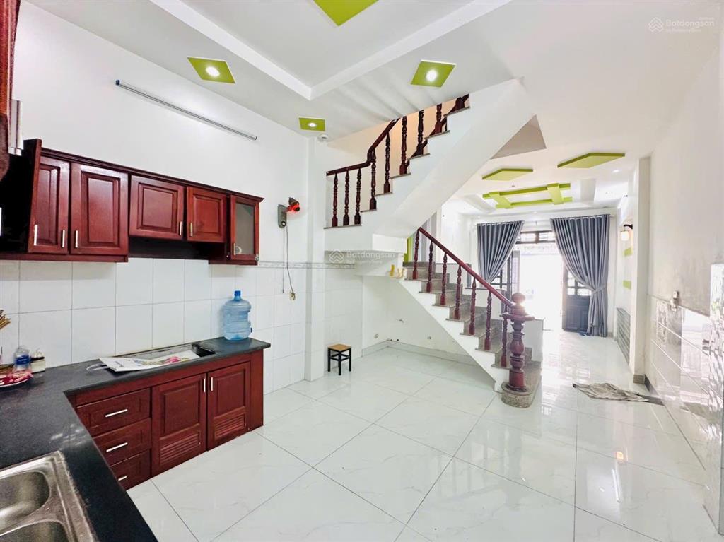 Nhà phố 4m x 15m 3 tầng hẻm nhựa 6m thông đường lâm thị hố p. tân chánh hiệp