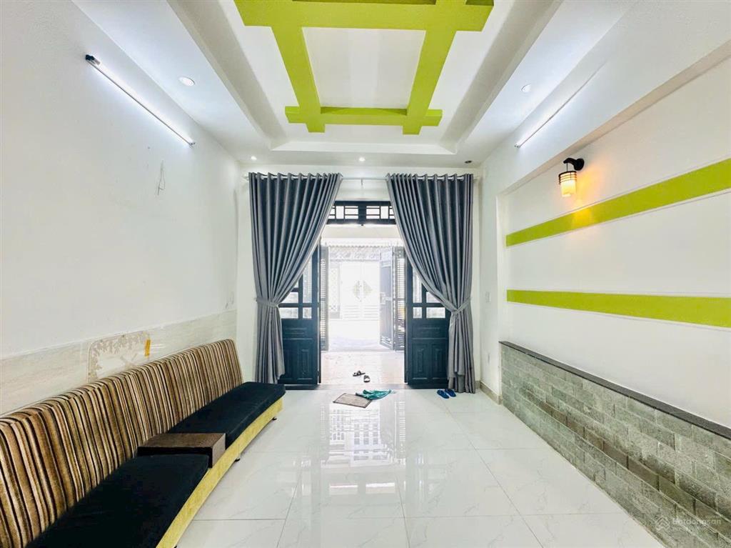 Nhà phố 4m x 15m 3 tầng hẻm nhựa 6m thông đường lâm thị hố p. tân chánh hiệp
