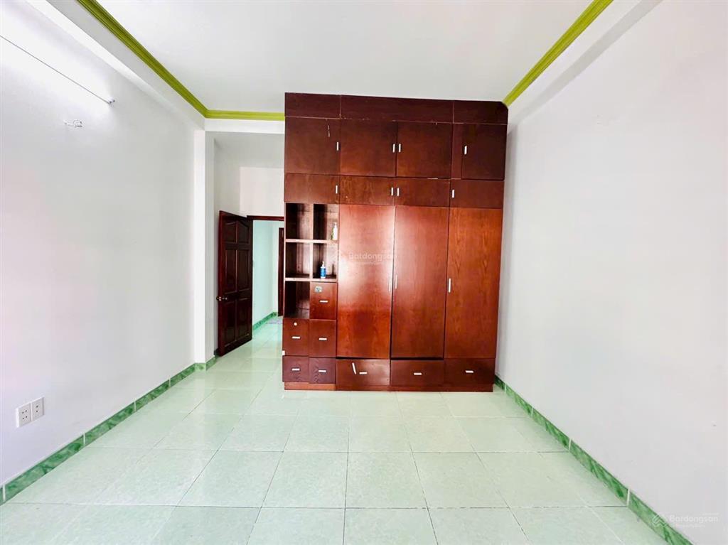 Nhà phố 4m x 15m 3 tầng hẻm nhựa 6m thông đường lâm thị hố p. tân chánh hiệp