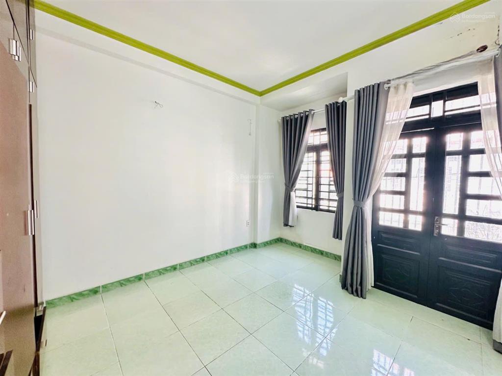 Nhà phố 4m x 15m 3 tầng hẻm nhựa 6m thông đường lâm thị hố p. tân chánh hiệp