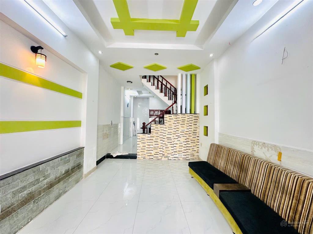 Nhà phố 4m x 15m 3 tầng hẻm nhựa 6m thông đường lâm thị hố p. tân chánh hiệp