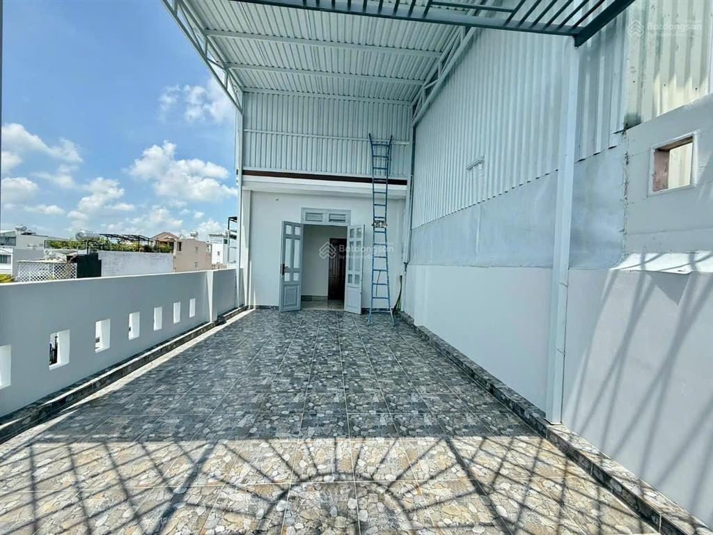Bán nhà 4,2m x 26m 1 lửng 2 lầu mặt tiền đường nguyễn ảnh thủ kinh doanh đa ngành nghề