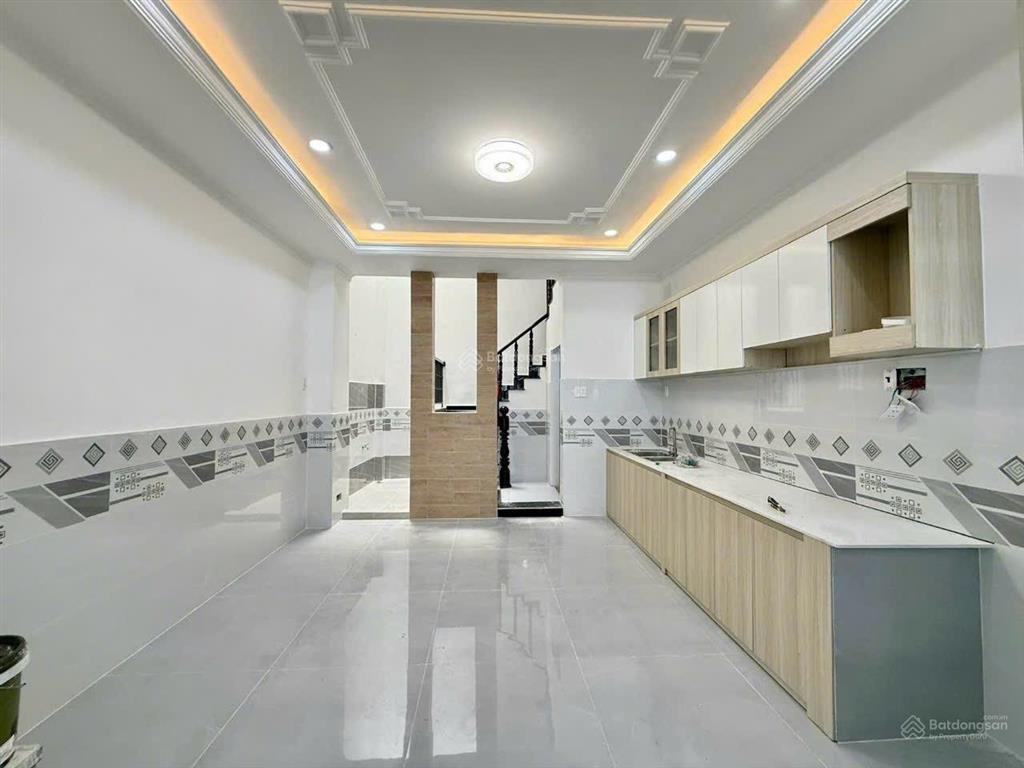 Bán nhà 4,2m x 26m 1 lửng 2 lầu mặt tiền đường nguyễn ảnh thủ kinh doanh đa ngành nghề