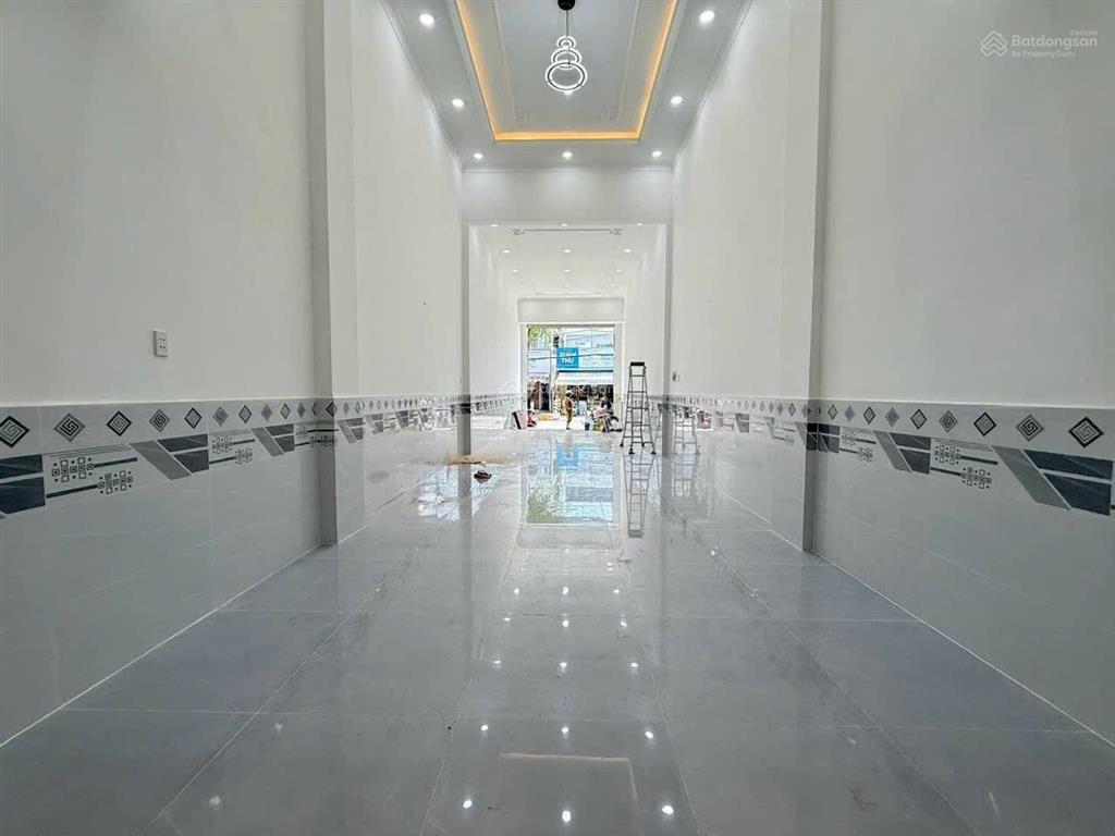 Bán nhà 4,2m x 26m 1 lửng 2 lầu mặt tiền đường nguyễn ảnh thủ kinh doanh đa ngành nghề