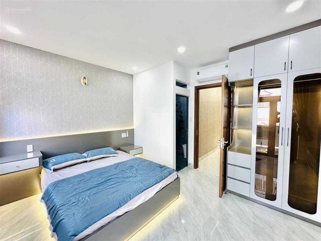 Giảm 1.1 tỷ căn nhà 4.43m x 13m 1 lửng 3 lầu hẻm nhựa 6m thông kinh doanh sát đường trần thị năm