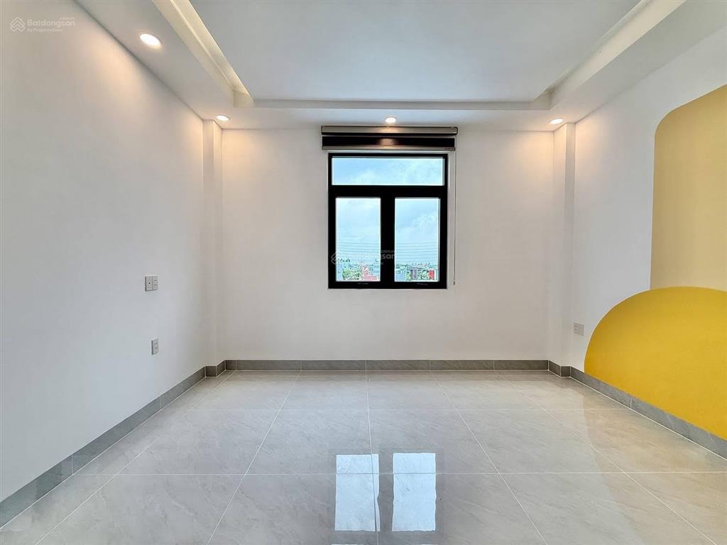 Giảm 600 triệu, nhà đẹp 4,5m x 13m xây mới 4,5 tầng full nội thất  hẻm 8m đường nguyễn ảnh thủ