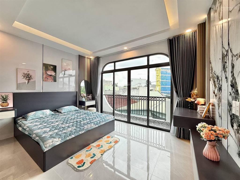 Giảm 600 triệu, nhà đẹp 4,5m x 13m xây mới 4,5 tầng full nội thất  hẻm 8m đường nguyễn ảnh thủ