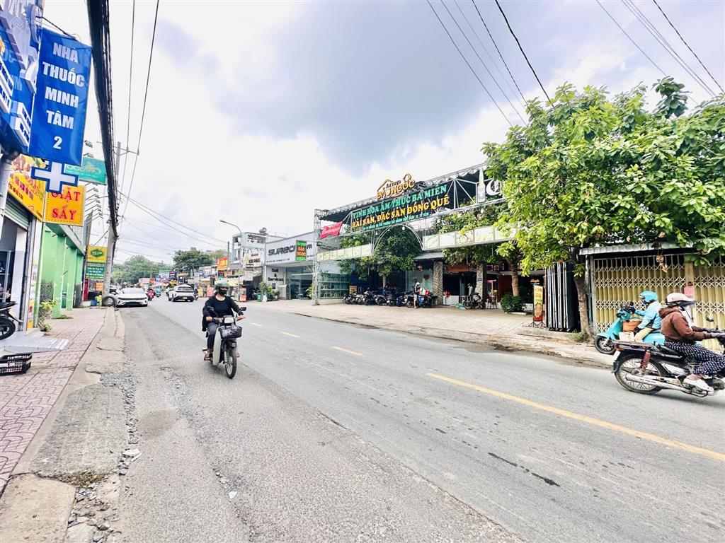Bán nhà 4m x 26m mặt tiền đường kinh doanh nguyễn thị búp p. trung mỹ tây đối diện hiệp thành city