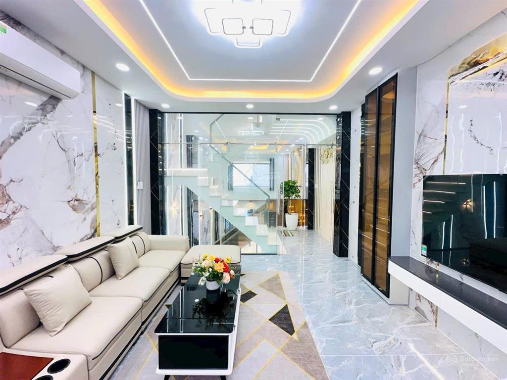 Nhà phố 4m x 14m 4,5 tầng 1/ ngắn đường lâm thị hố p. tân chánh hiệp chỉ sau nhà mặt tiền