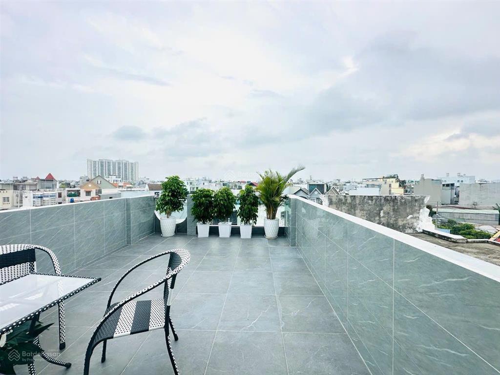 Nhà phố 4m x 14m 4,5 tầng 1/ ngắn đường lâm thị hố p. tân chánh hiệp chỉ sau nhà mặt tiền