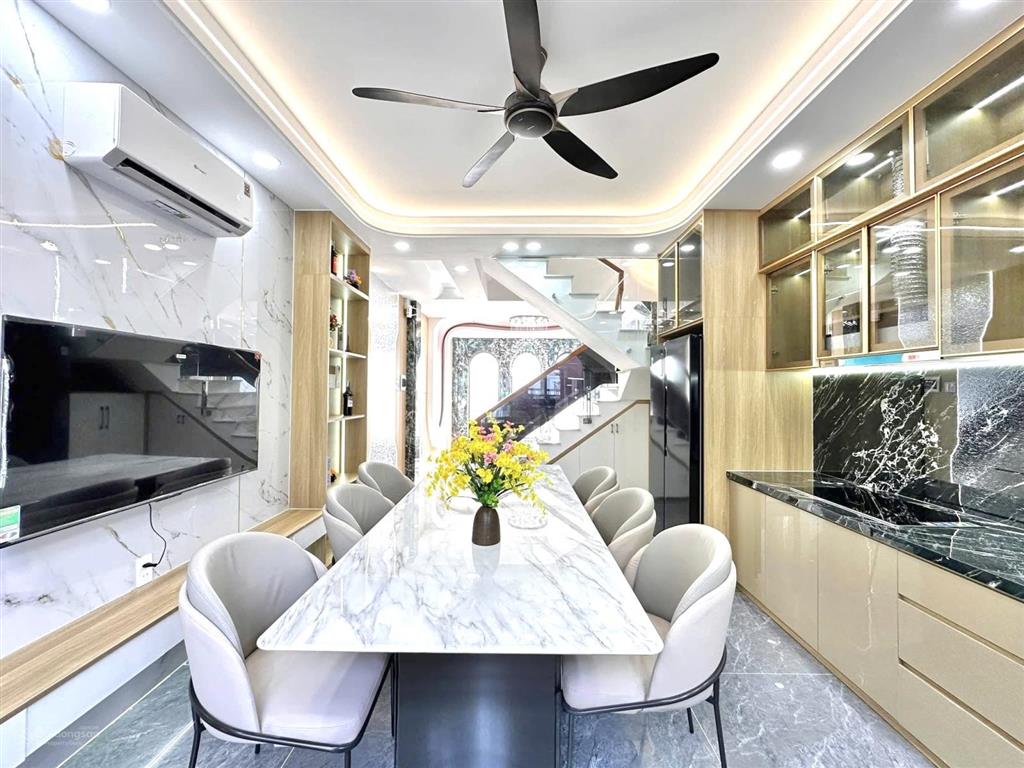 Nhà phố 4m x 14m xây mới 4.5 tầng 1/ngắn đường tân thới nhất 04 gần trường chinh, sân bay