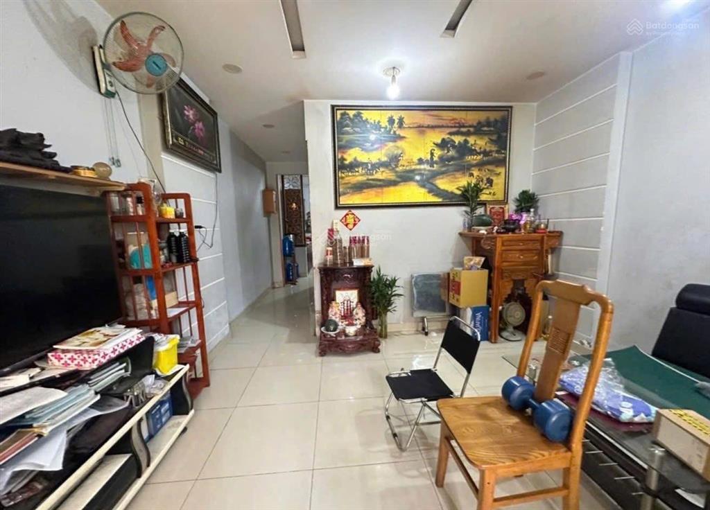 Giảm 200 triệu nhà 4m x 16m đường đông hưng thuận 17 ngay nguyễn văn quá và quang trung chợ cầu
