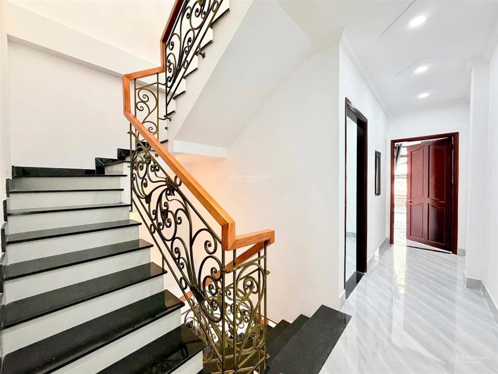 Nhà phố 4m x 16.5m 3 tầng full nội thất 1/ ngắn 20m ra đường tân thới hiệp 21 (đang mở rộng 30m)