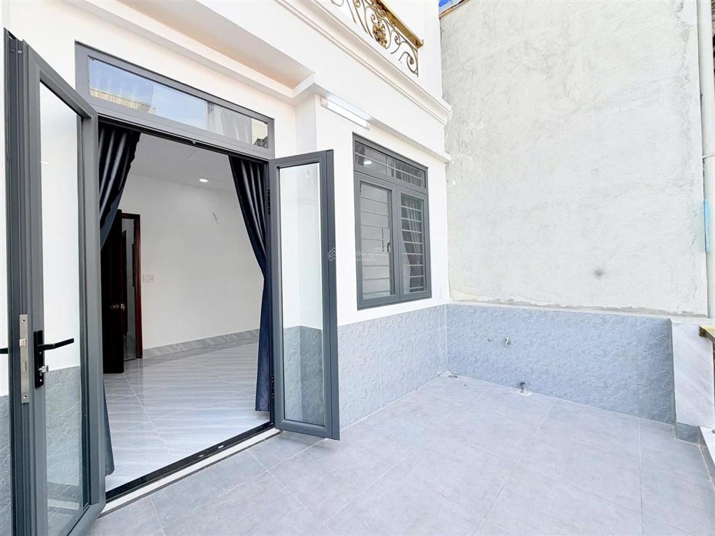 Nhà phố 4m x 16.5m 3 tầng full nội thất 1/ ngắn 20m ra đường tân thới hiệp 21 (đang mở rộng 30m)