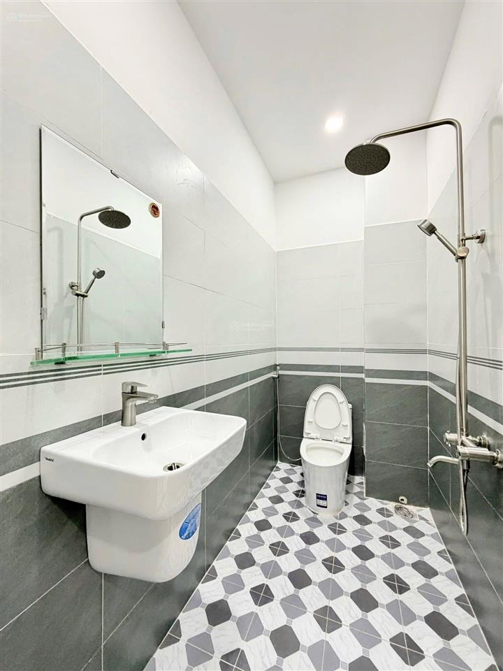 Nhà phố 4m x 16.5m 3 tầng full nội thất 1/ ngắn 20m ra đường tân thới hiệp 21 (đang mở rộng 30m)