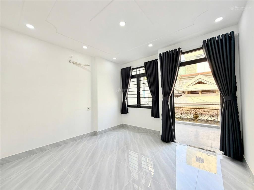 Nhà phố 4m x 16.5m 3 tầng full nội thất 1/ ngắn 20m ra đường tân thới hiệp 21 (đang mở rộng 30m)