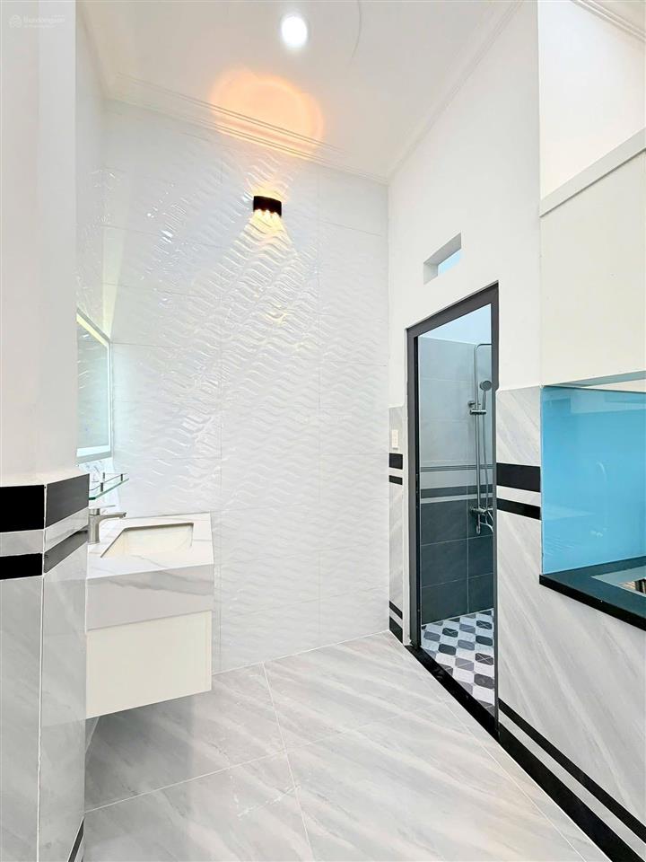 Nhà phố 4m x 16.5m 3 tầng full nội thất 1/ ngắn 20m ra đường tân thới hiệp 21 (đang mở rộng 30m)