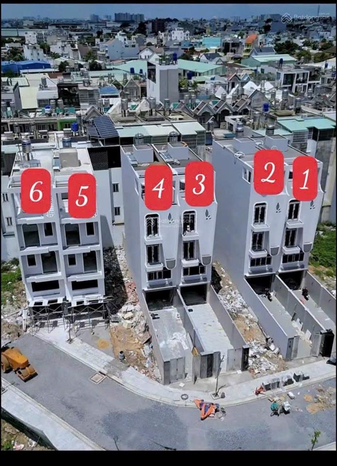 Bán nhà phố dt đẹp 4m x 30m xây mới 4.5 tầng có thang máy, hẻm 14m có vỉa hè cây xanh