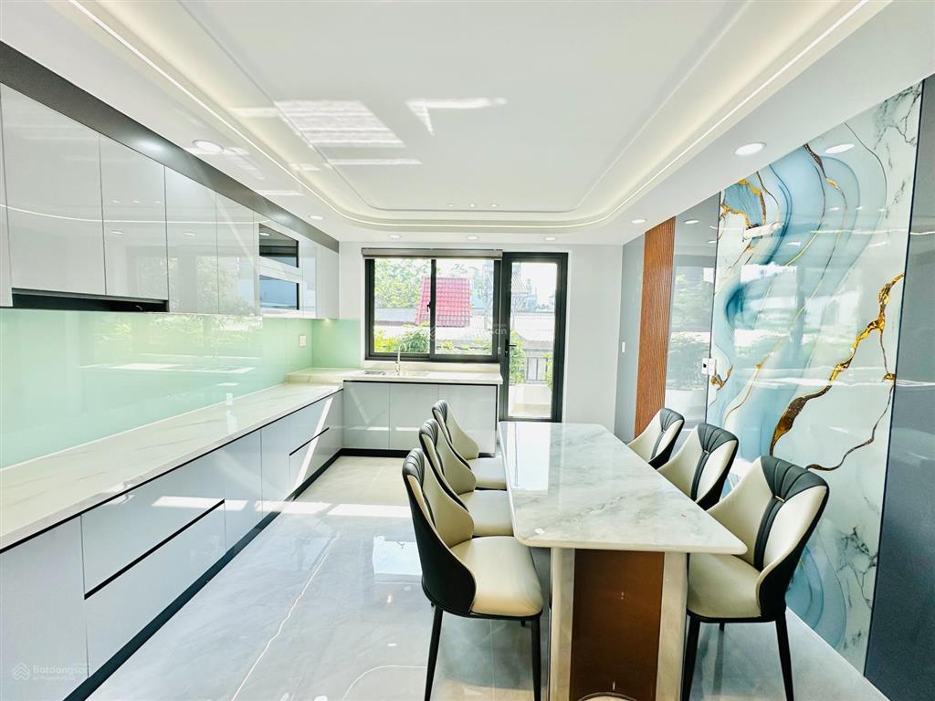 Nhà phố 4m x 20m 1 lửng 4 lầu có thang máy 650kg, hẻm nhựa 10m, gần đường tân chánh hiệp 18