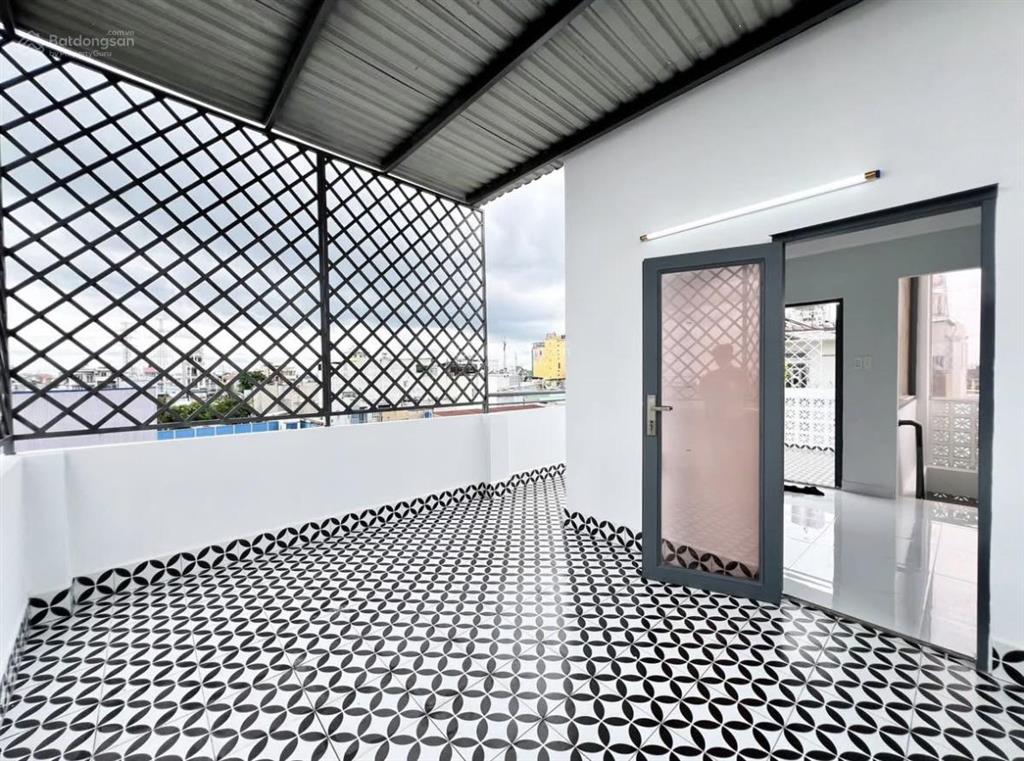 Bán nhà đẹp 4 tầng đường trương thị hoa p. tân thới hiệp ngay siêu thị metro, sát bên q. gò vấp
