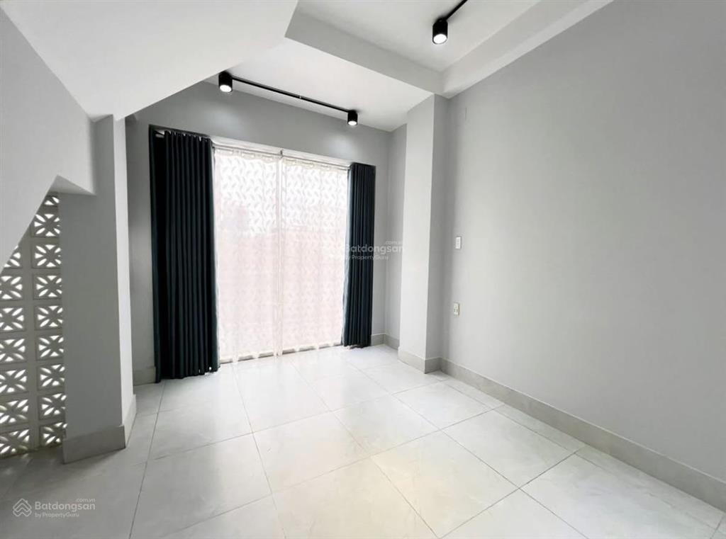 Bán nhà đẹp 4 tầng đường trương thị hoa p. tân thới hiệp ngay siêu thị metro, sát bên q. gò vấp