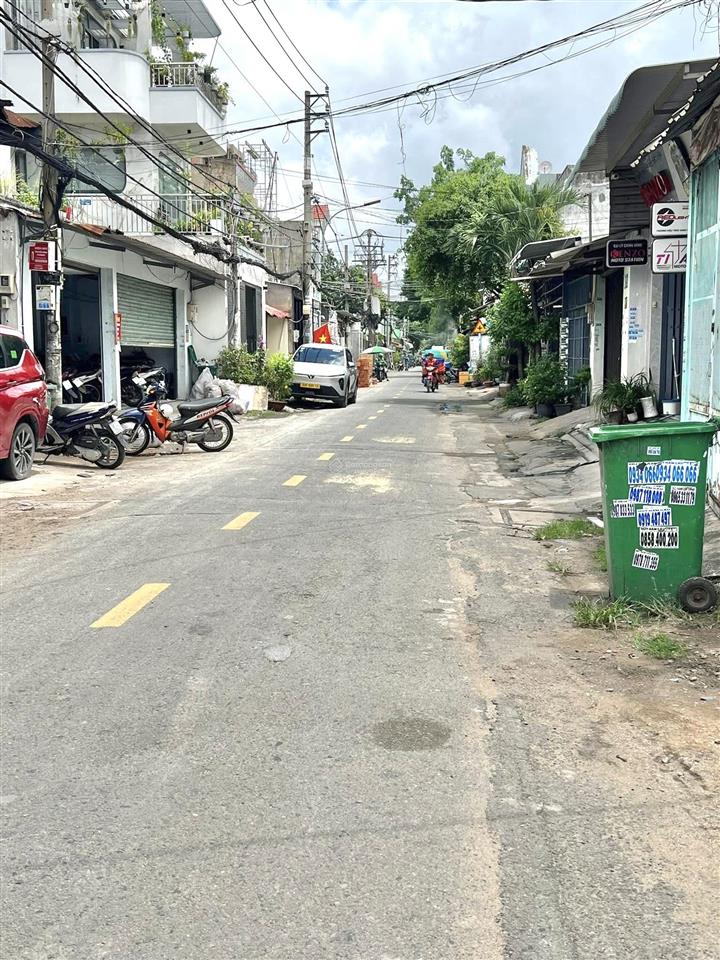 Lô đất 4m x 25m mặt tiền đường hiệp thành 23 giao nhau nguyễn ảnh thủ giá chỉ 5.9 tỷ quá rẻ