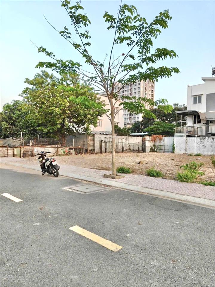Lô đất đẹp 5m x 23m hẻm phân lô 12m có vỉa hè kdc hà đô đường lê thị riêng p. thới an giá 5.3 tỷ
