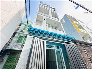 Bán nhà 4.5m x 14m 4 tầng góc 3 mặt tiền rất đẹp đối diện trường học cấp 3 đường lê văn khương