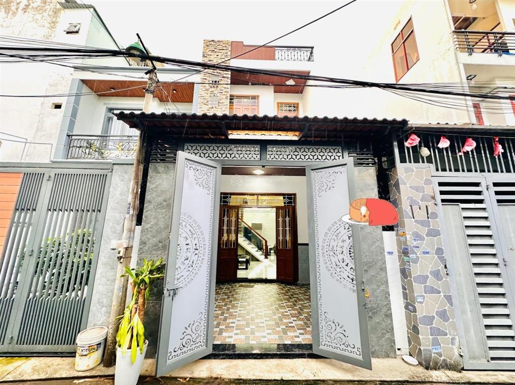 Bán nhà đẹp 4,1mx15m 2 tầng có sân rộng để xe hơi trong nhà đường nguyễn thị búp p. tân chánh hiệp