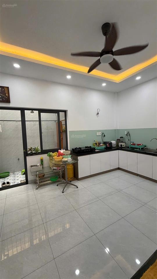 Bán nhà 5m x 20m 4 tầng có 7 phòng đang thuê ổn định 23tr đường nguyễn văn quá ngay kênh tham lương