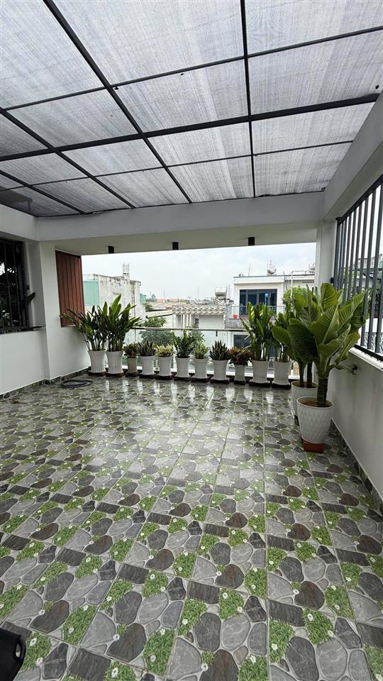 Bán nhà 5m x 20m 4 tầng có 7 phòng đang thuê ổn định 23tr đường nguyễn văn quá ngay kênh tham lương