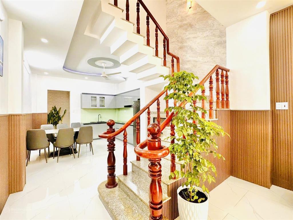 Bán nhà 4m x 19m 3 tầng hẻm 6m thông đường tô ngọc vân p. thạnh xuân  q12 giá chỉ 5.95 tỷ quá rẻ