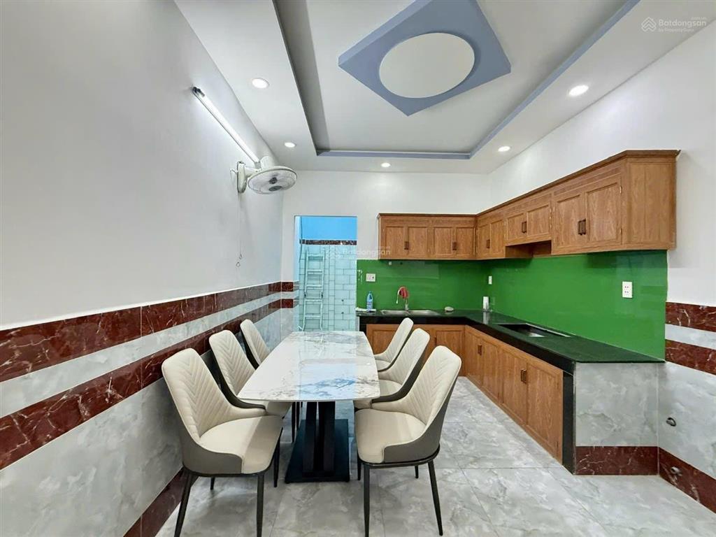 Bán nhà 3,4m x 16m 2 tầng đường đông bắc gần bệnh viện q12, phần mềm quang trung giá chỉ 3,85 tỷ