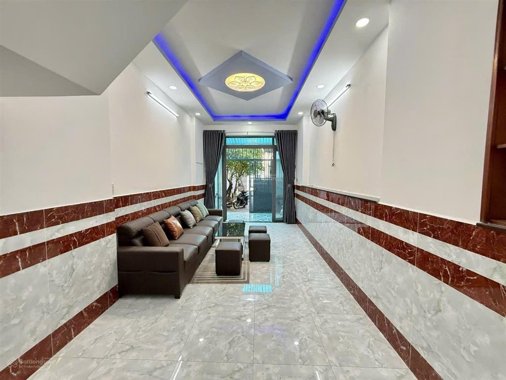Bán nhà 3,4m x 16m 2 tầng đường đông bắc gần bệnh viện q12, phần mềm quang trung giá chỉ 3,85 tỷ
