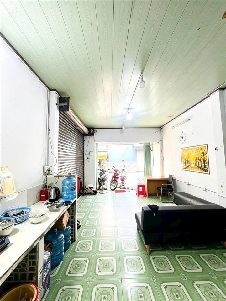 Bán nhà 4m x 16m 2 tầng góc 2 mặt tiền hẻm thông kinh doanh, mở cty đường hiệp thành 42, quận 12