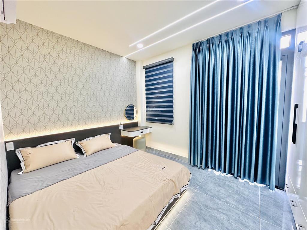 Bán nhà đẹp 4mx13m xây mới 4.5 tầng mặt tiền đường kdc an sương đường 8m thông đường dct 15 q12