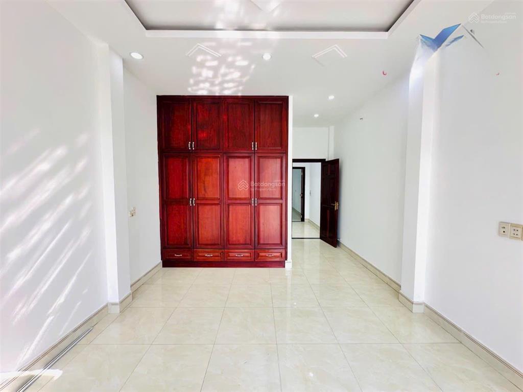 Bán nhà 4m x 19m 3 tầng hẻm thông xe hơi đường nguyễn thị búp p. trung mỹ tây ngay hiệp thành city