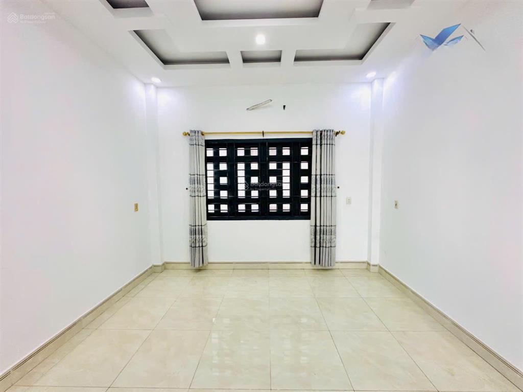 Bán nhà 4m x 19m 3 tầng hẻm thông xe hơi đường nguyễn thị búp p. trung mỹ tây ngay hiệp thành city