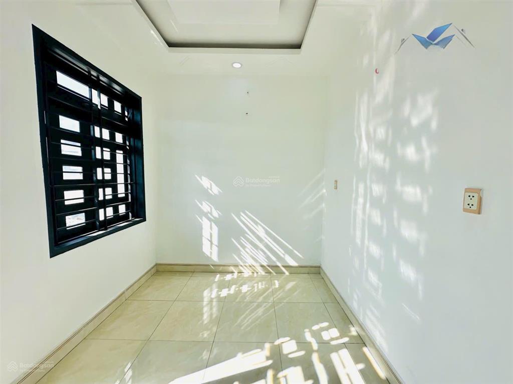Bán nhà 4m x 19m 3 tầng hẻm thông xe hơi đường nguyễn thị búp p. trung mỹ tây ngay hiệp thành city