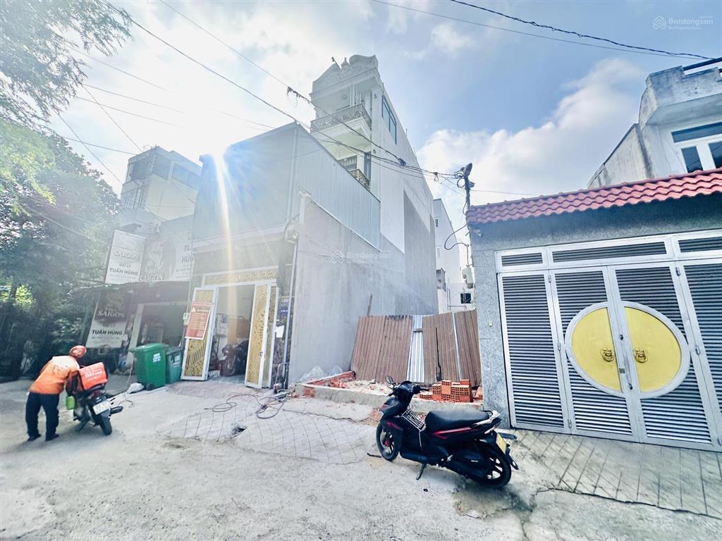 Giảm 500 triệu bán gấp lô đất 4m x 23m full thổ cư mặt hẻm 10m thông đường hương lộ 80b đang mở 35m