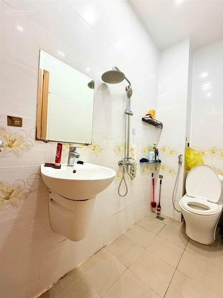 Bán nhà đẹp 4m x 13m 4 tầng 5pn 6wc hẻm 7m kdc đồng bộ 100 căn đường hiệp thành 13  q12