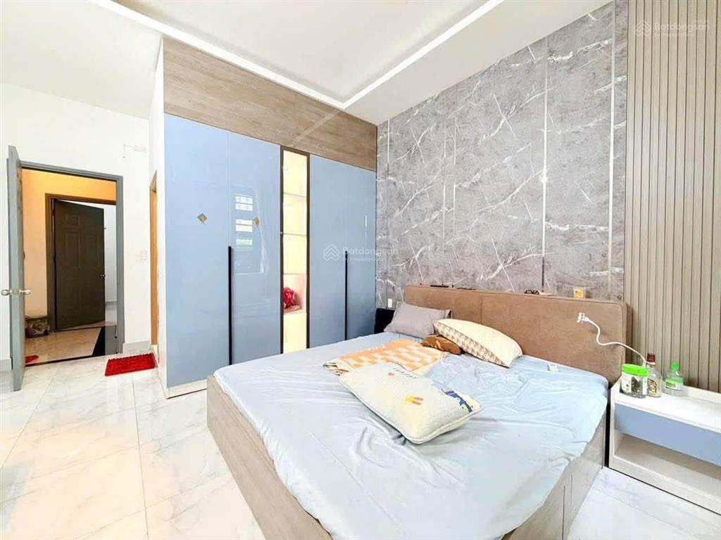 Bán nhà đẹp 4m x 13m 4 tầng 5pn 6wc hẻm 7m kdc đồng bộ 100 căn đường hiệp thành 13  q12