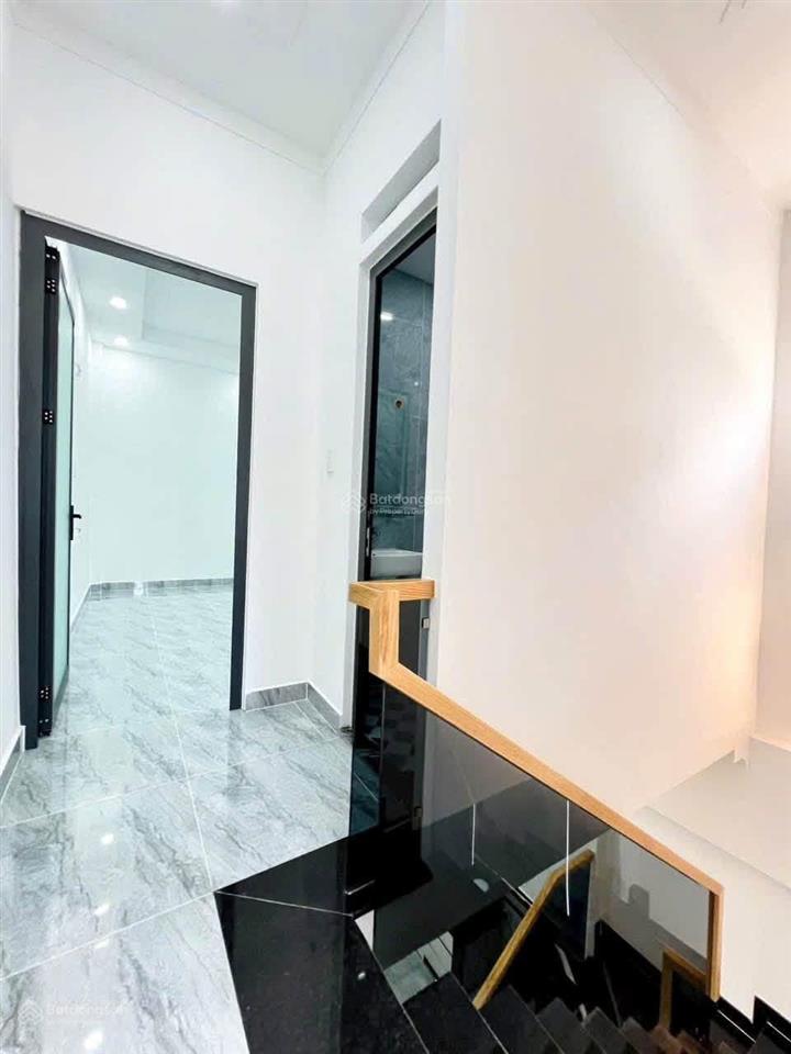 Bán nhà đẹp 4m x 13m 2 tầng chỉ 30m ra đường trần thị cờ p. thới an gần chợ, trường học giá 4,39 tỷ
