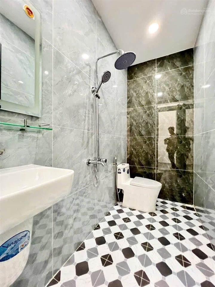 Bán nhà đẹp 4m x 13m 2 tầng chỉ 30m ra đường trần thị cờ p. thới an gần chợ, trường học giá 4,39 tỷ