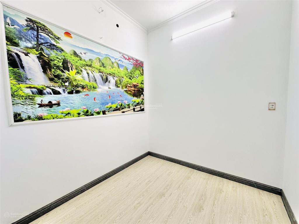 Nhà phố 4m x 16m 2.5 tầng để xe hơi trong nhà hẻm nhựa 7m đường nguyễn thị búp ngay hiệp thành city