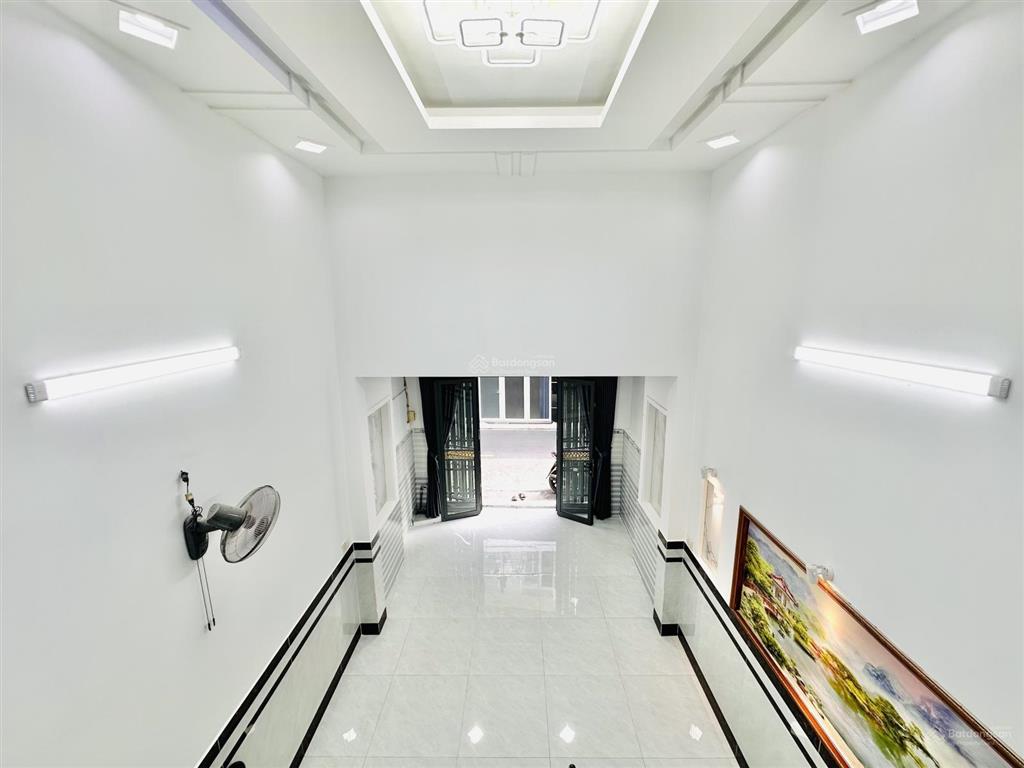 Nhà phố 4m x 16m 2.5 tầng để xe hơi trong nhà hẻm nhựa 7m đường nguyễn thị búp ngay hiệp thành city