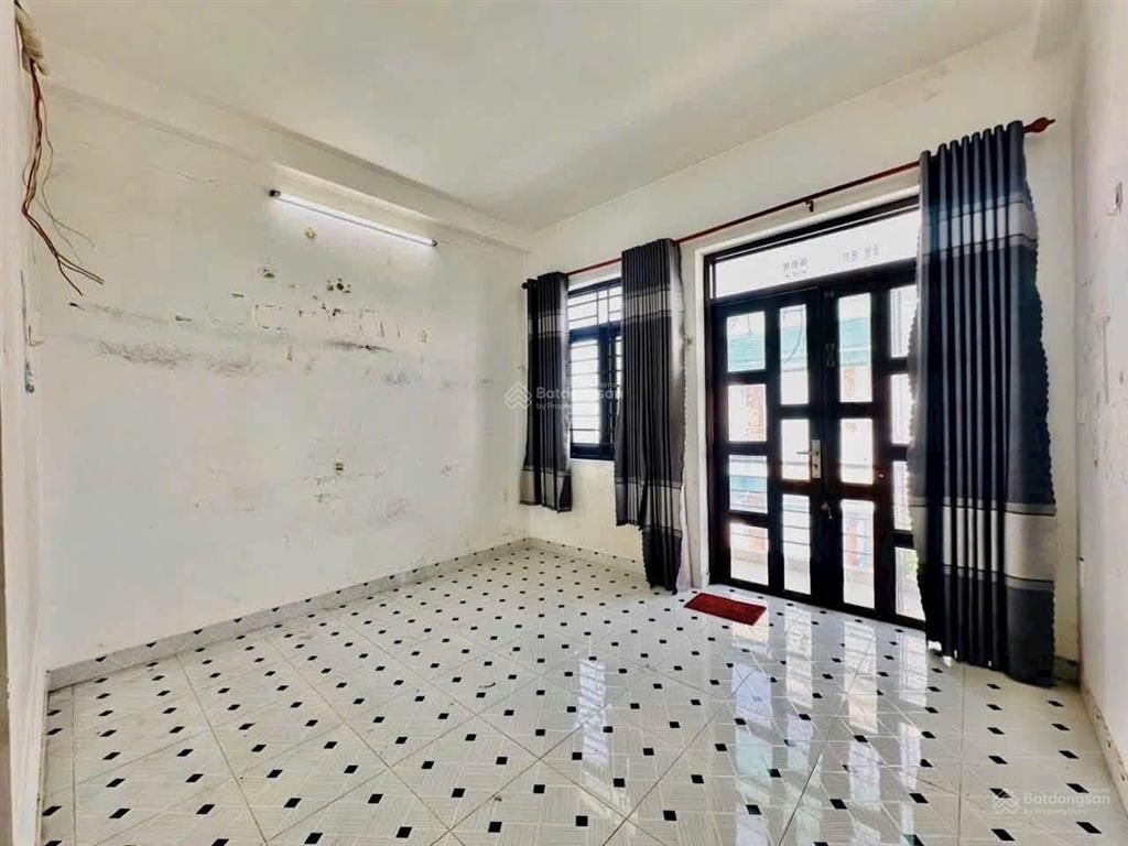 Bán nhà 4m x 13m 3 tầng hẻm thông xe hơi đường tân thới hiêp 21 đang mở rộng 35m