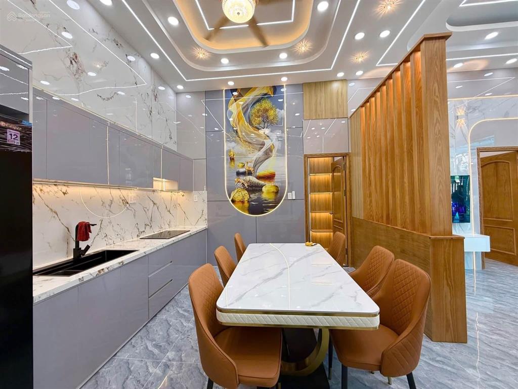 Biệt thự mái thái 9m x 13m góc 2 mặt tiền đường thới tam thôn 14  hóc môn mở cty, spa. giá 5.48 tỷ